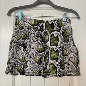 Forever 21 Black and Green Snake Print Skorts